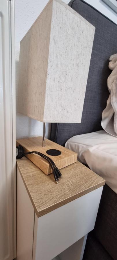 Federnest - Luxus-Studio - Kingsize Boxspringbett - Home-Office Mit Monitor Und Drucker - 11 Min Hbf Ντούισμπουργκ Εξωτερικό φωτογραφία